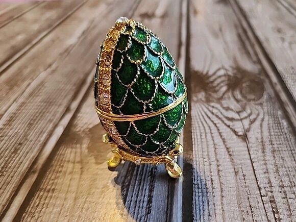 Stauer Other - Stauer Egg Emerald Lace Enameled Trinket Box With Matching Necklace
